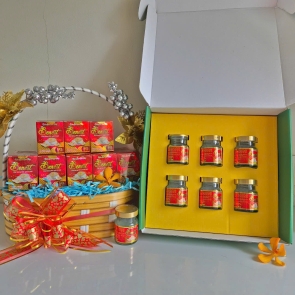 Mẫu quà tết (gồm 9 hũ  yến + 2 lọ đông trùng thượng hạng)