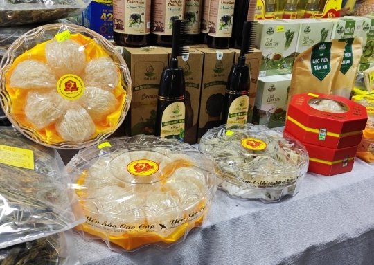 YẾN SÀO – NGÀNH KINH DOANH TỈ ĐÔ