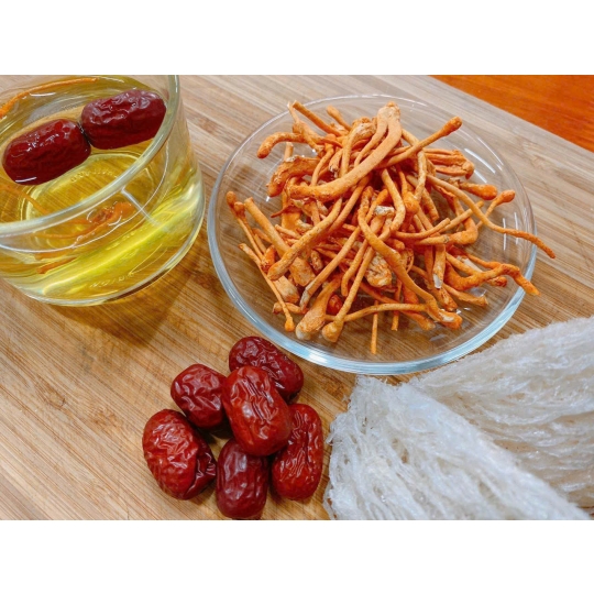 Đông trùng hạ thảo loại 30g cao cấp